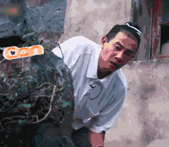 女生生气表情微笑8