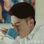 美女揍恶人的表情包图片6