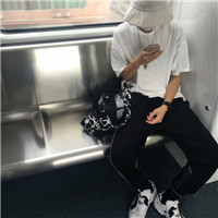 踢屁股兄弟头像2