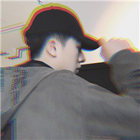 弹钢琴的男生头像9