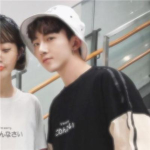 头像男生欧美在水里的4