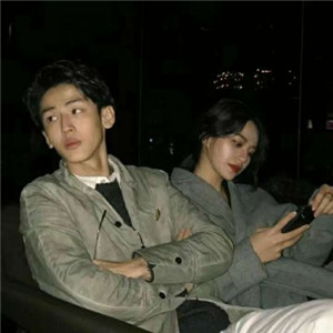 比喻动漫的姐妹头像男3