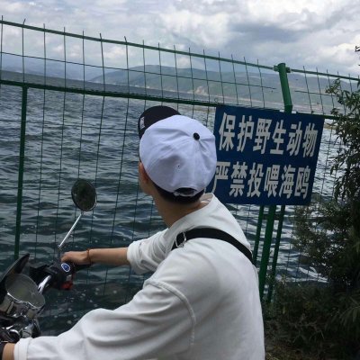 黑白卡通头像女6
