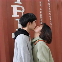 哔哩哔哩两姐妹头像8