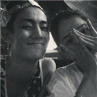 炫酷复古女生头像13