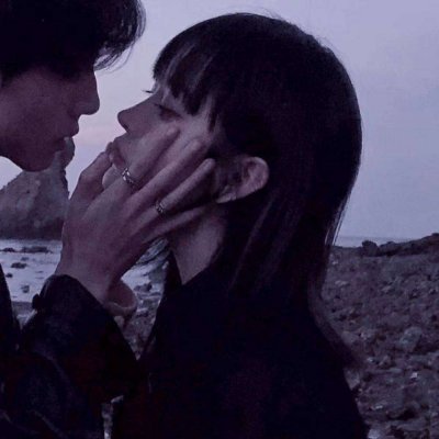 唯美黑白女生V头像10