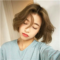 描述这样的女孩头像图片6