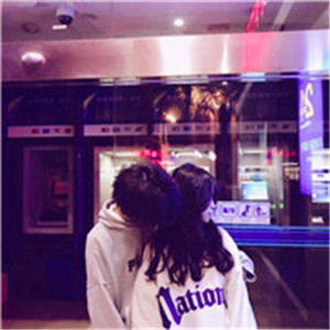 单身女孩用情侣头像啥意思7