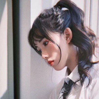 花遮脸的动漫情侣头像5