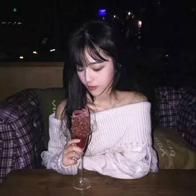 黑色帅气动漫女生头像6