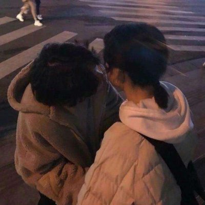 扣扣头像情侣画中画背影9