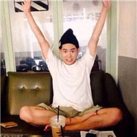 帅哥凌乱发型头像6