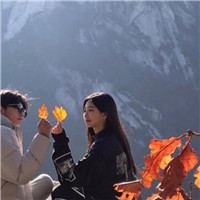长发女生捂脸头像个性头像4