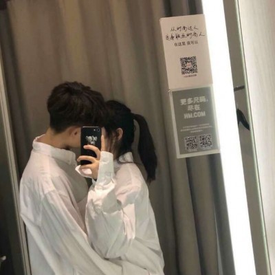 黄头发卡通头像6
