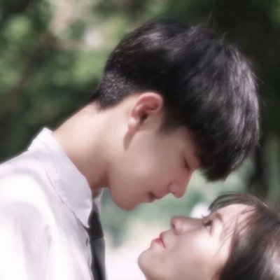 小女孩吃东西扣扣头像11