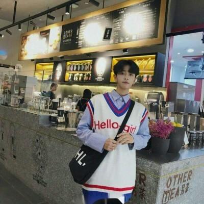 母女微信头像拥抱卡通10