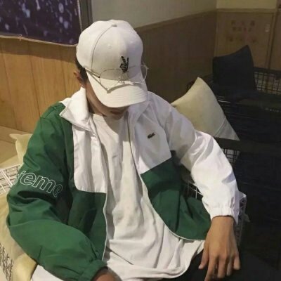 瑞克伤感头像1