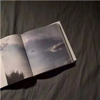 打伞离开伤感头像真3