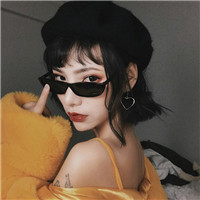 抱猫卡通女头像10