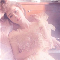 女生背影伤感头像12