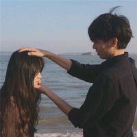 微信女生露锁骨头像9