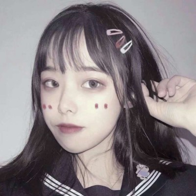 微信女生露锁骨头像5