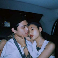 男生黑色抽烟背景图片12