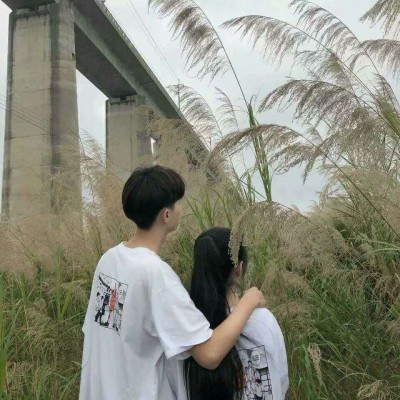 黑色系女生真人头像霸气5