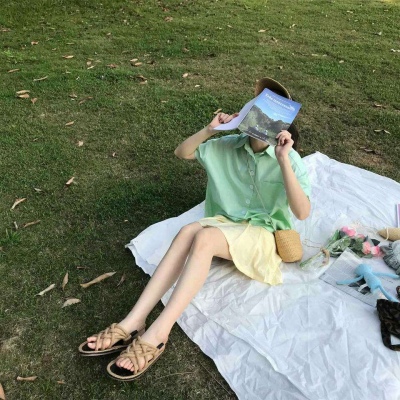 男生黑白头像穿卫衣戴帽子图11