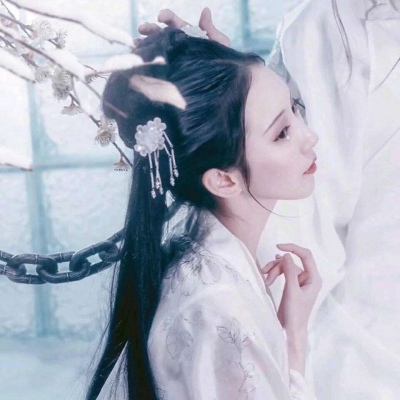 2023qq头像女唯美1