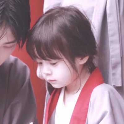 伤感女生qq头像黑白3