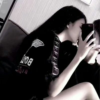 应该女生把脚吵架男生的头像1