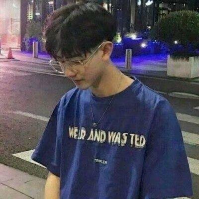 闺蜜头像一个萌一个高冷5