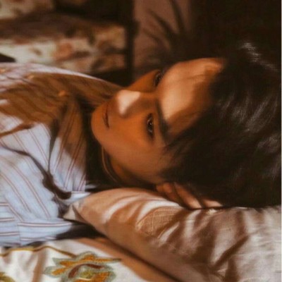 油画头像情侣悲伤6