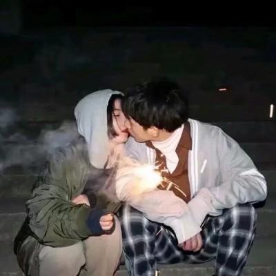 帅哥头像动漫冷酷抽烟4