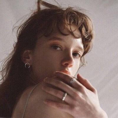 男生半裸动漫图片头像欧美头像12
