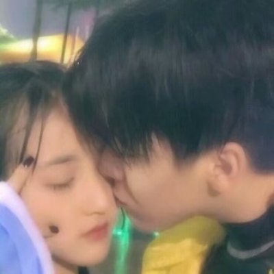 盘头的美女头像10