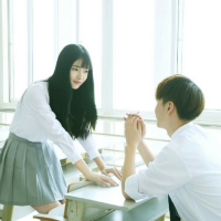 金角链图片伤感头像女动漫9