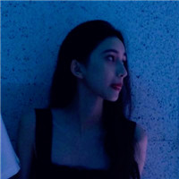 微信女生露锁骨头像2