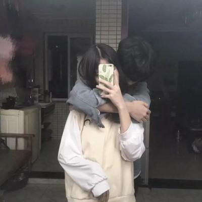 圆框眼镜女生头像可爱6