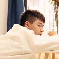 头像男人和狗卡通13