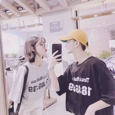 抖音男的拿花头像图片7