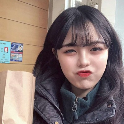 欧美女生眼镜头像1