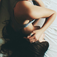美女素描头像步骤图8
