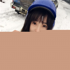 分手后用的伤感头像女生背影8