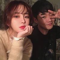 长发黑白美女个性头像7