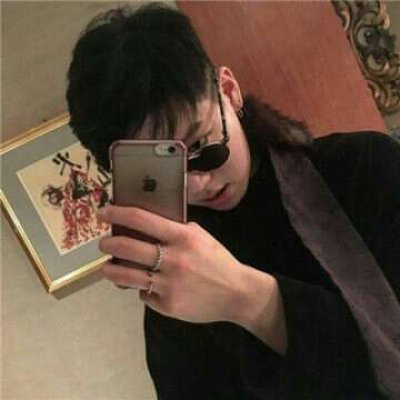 伤感大哭头像14