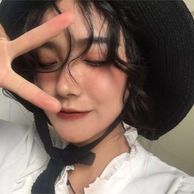 超清女生幽默搞笑头像1