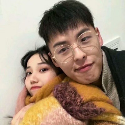 女生抱猫狗头像个性头像8