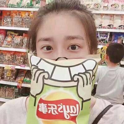 可爱的小女孩头像委屈9